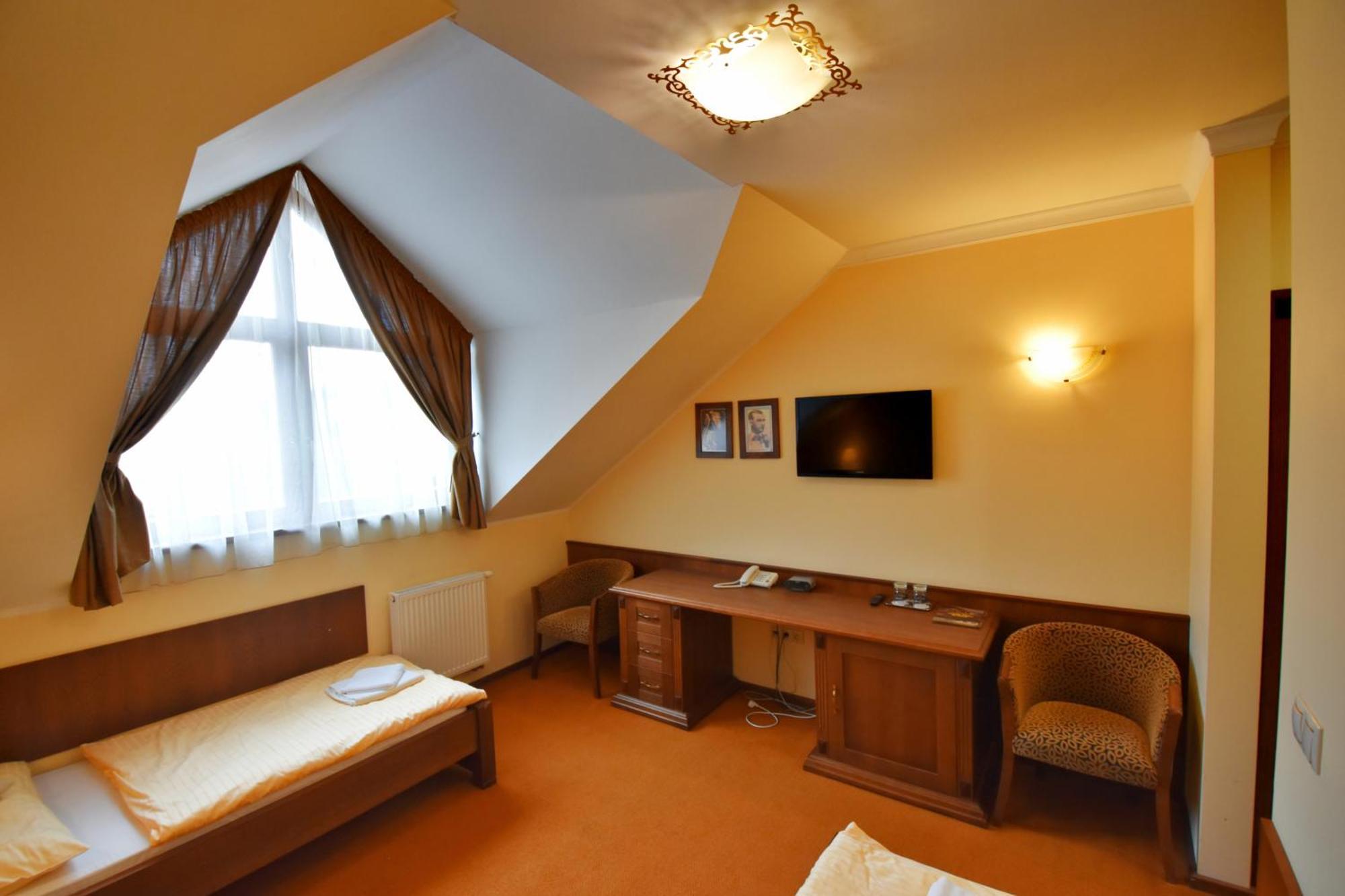 Country Saloon Bela Hotel Phòng bức ảnh